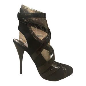 Guess by Marciano heels 🦋